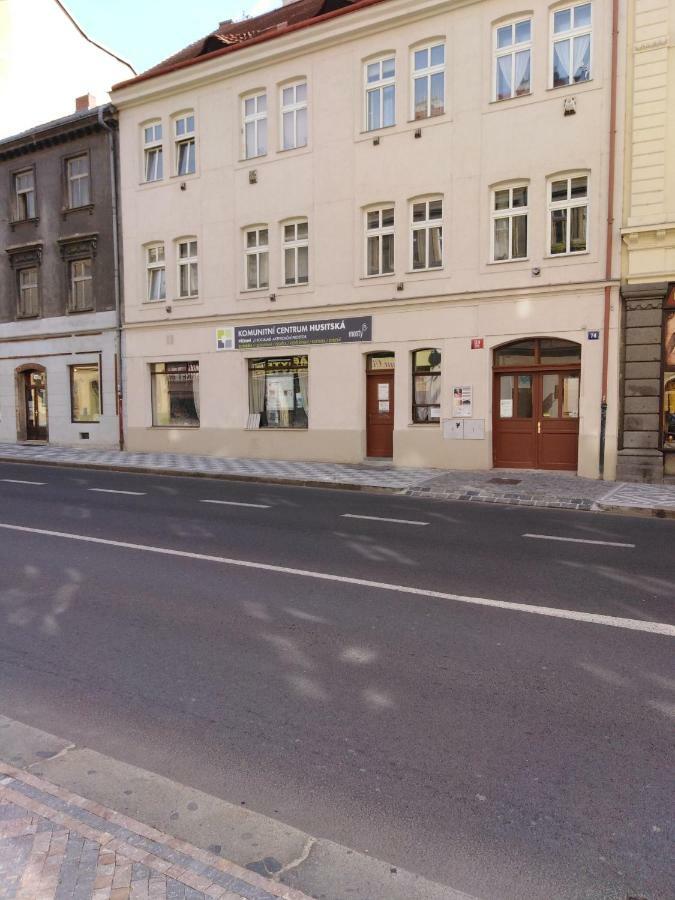 Studio Husitska 114/74 Praha Bagian luar foto